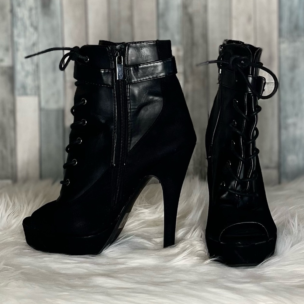JUSTFAB BOOTIES 6.5